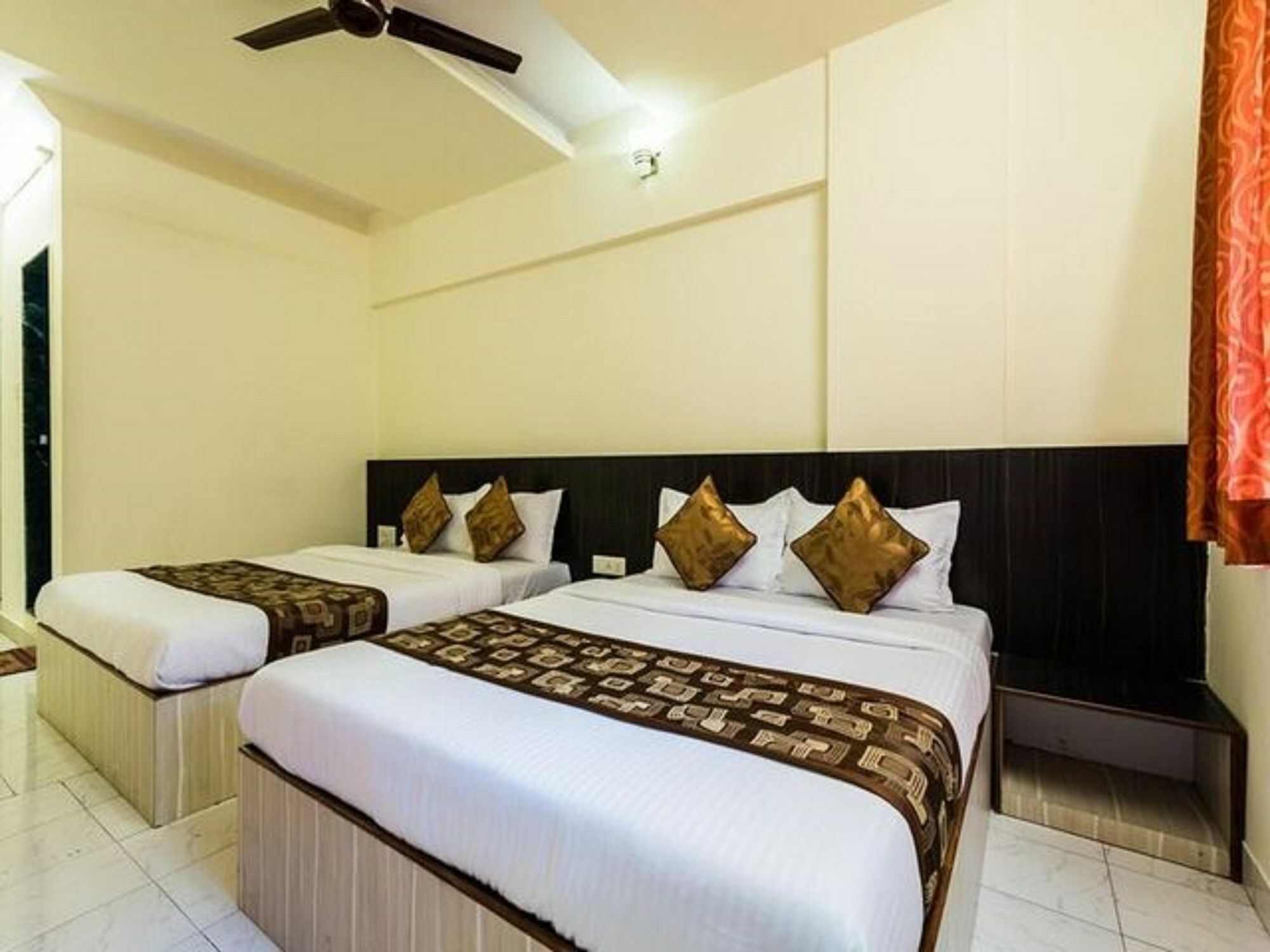 Hotel Kurla Residency Mumbai Exterior photo